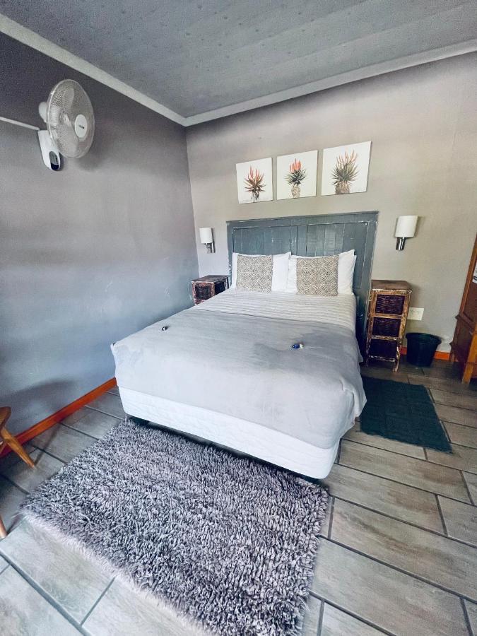 Отель Madeira Bed Куинстаун Экстерьер фото