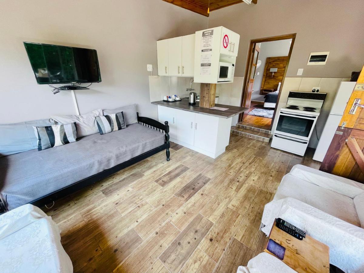 Отель Madeira Bed Куинстаун Экстерьер фото